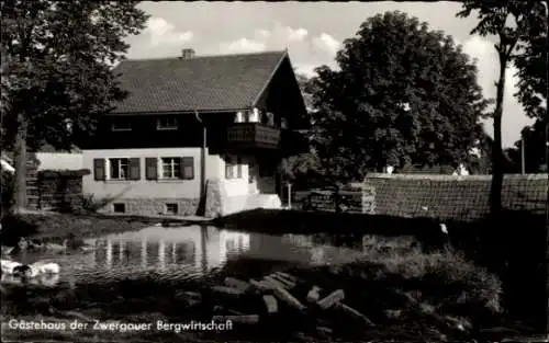 Ak Zwergau Kemnath in der Oberpfalz, Gästehaus, ländliches Gebäude, umliegende Natur, Wasserlauf