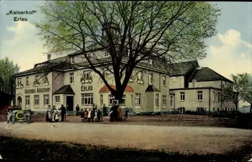 Ak Erlau in Sachsen, Gasthaus Kaiserhof, Konzertgarten, Sportplatz, historische Architektur