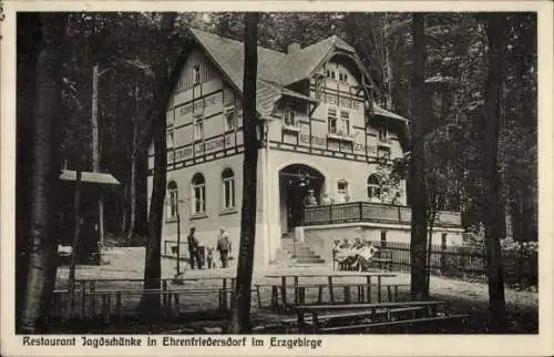 Ak Ehrenfriedersdorf im Erzgebirge, Restaurant Jagdschänke, im Wald, historische Architektur, ...