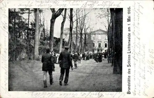 Ak Lichtenwalde Niederwiesa Sachsen, Schloss Lichtenwalde, Brandstätte 1. Mai 1905