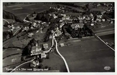 Ak Lautrach in Schwaben Unterallgäu, Fliegeraufnahme