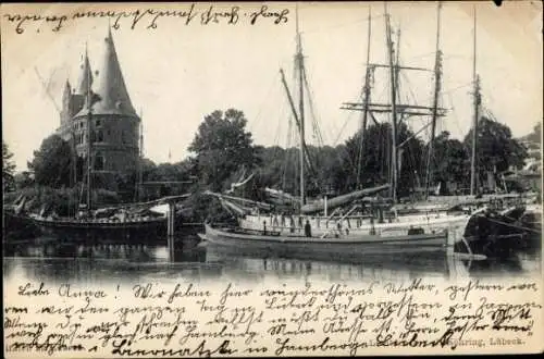 Ak Lübeck, Partie am Hafen, Segelschiff, Holstentor