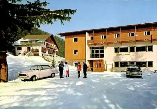 Ak St. Vigil San Vigilio di Marebbe Enneberg in Südtirol, Hotel Excelsior im Winter, Gäste