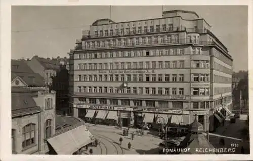 Ak Reichenberg in Böhmen Liberec Tschechien, Donau Allgemeine Versicherungs-AG, Linoleumhaus, ...