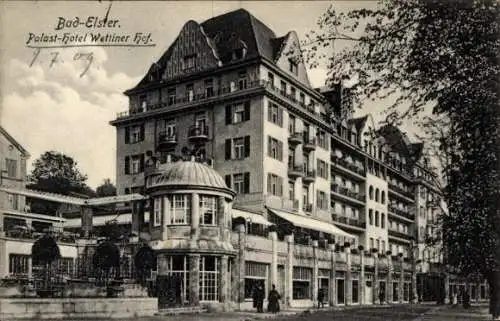 Ak Bad Elster im Vogtland, Palast-Hotel Wettiner Hof, historische Architektur, Straßenszenen