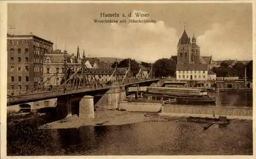 Ak Hameln in Niedersachsen, Blick auf die Weserbrücke mit Münsterkirche