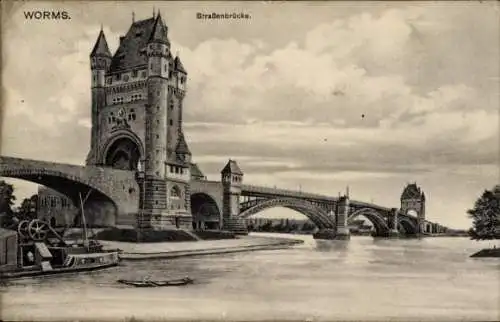 Ak Worms am Rhein, Straßenbrücke, Wasserstraße, historische Architektur, Schlossähnliche Türme