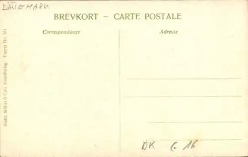 Ak Klampenborg Dänemark, Straßenpartie, Passanten