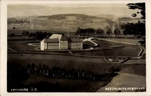 Ak Annaberg Buchholz im Erzgebirge, Bezirkskrankenhaus, Berglandschaft, Historische Aufnahme