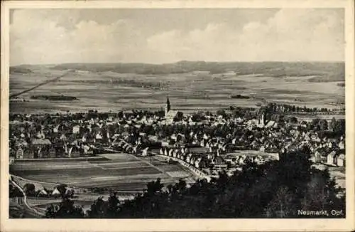 Ak Neumarkt in der Oberpfalz, Landschaftsansicht, Stadtansicht, Kirche, Gebäude