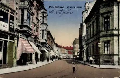 Ak Moravská Ostrava Mährisch Ostrau Region Mährisch Schlesien, Straße in  historische Gebäude,...