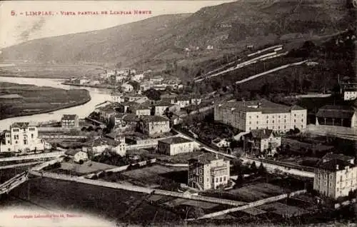 Ak Limpias Kantabrien, Teilansicht von Limpiás Nord, bergige Landschaft, Fluß