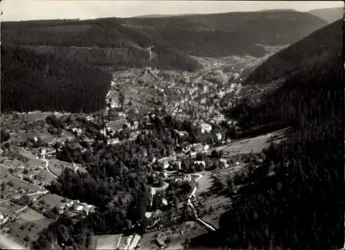 Foto Bad Wildbad im Kreis Calw Baden Württemberg, Totalansicht, Fliegeraufnahme