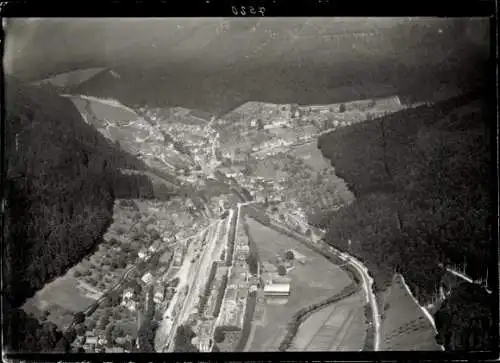 Foto Höfen im Schwarzwald, Totalansicht, Fliegeraufnahme