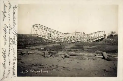 Foto Ak Susita Rumänien, zerstörte Eisenbahnbrücke, Kriegszerstörung I. WK