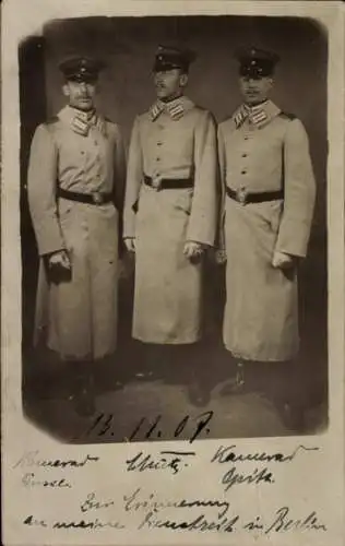 Foto Ak Berlin, Deutsche Soldaten in Uniformen, Portrait 1907