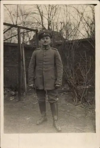 Foto Ak Deutscher Soldat in Uniform, Portrait, I WK