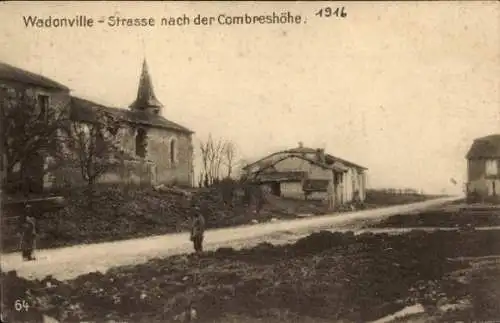 Ak Wadonville Grand Est, Straße nach Combreshöhe, 111. Infanteriedivision