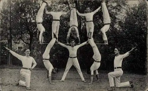 Ak Markneukirchen im Vogtland, Turner mit akrobatischen Figuren, 40-jähr. Stiftungsfest 1920