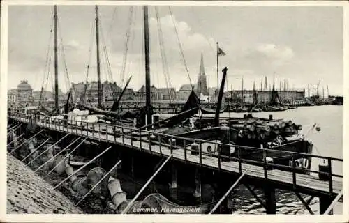 Ak Lemmer Friesland Niederlande, Hafenblick, Boote, Gebäude, Wolken