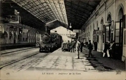 Ak Le Mans Sarthe, Intérieur de la Gare, Bahnhof, Innenansicht, Dampflokomotive