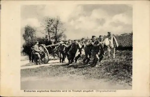 Ak Erobertes englisches Geschütz wird im Triumph eingeholt, I. WK