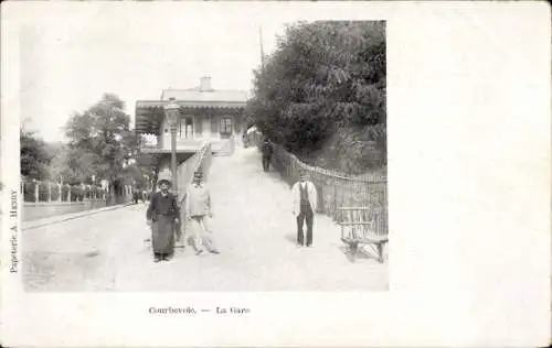 Ak Courbevoie Hauts de Seine, La Gare