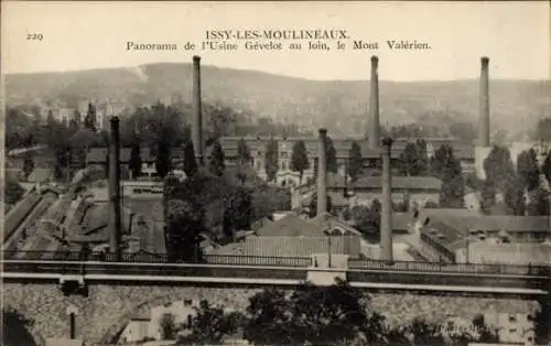 Ak Issy les Moulineaux Hauts de Seine, Panorama de l'Usine Gévelot au loin, le Mont Valérien.