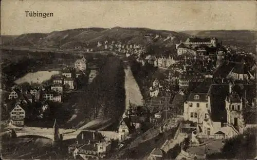 Ak Tübingen am Neckar, Historische Stadtansicht, Fluss, Gebäude, hügelige Landschaft