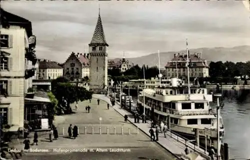 Ak Lindau am Bodensee Schwaben, Hafenpromenade, Alter Leuchtturm, Bodensee, Stadtansicht
