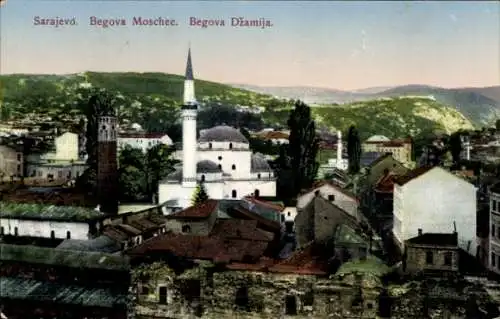 Ak Sarajevo Bosnien Herzegowina, Begova Moschee, Stadtansicht, Berge im Hintergrund