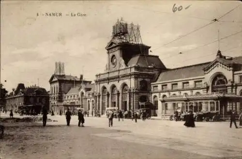 Ak Namur Wallonien, Bahnhof, Gebäude, Straßenansicht, historische Architektur