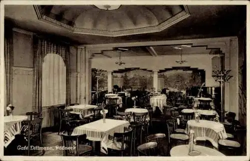 Ak Pößneck in Thüringen, Café Dittmann, Gaststätte mit Tischen und Stühlen, gemütliche Atmosphäre