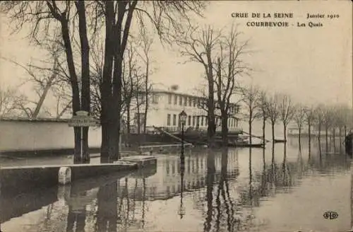 Ak Courbevoie Hauts de Seine, Inondations de Janvier 1910, Les Quais