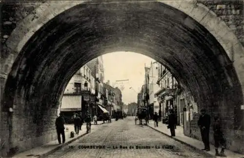 Ak Courbevoie Hauts de Seine, Rue de Bezons, Le Voute