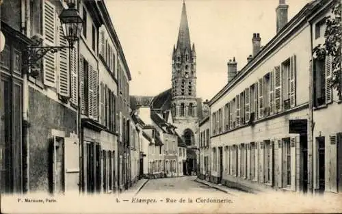 Ak Etampes Essonne, Rue de la Cordonniere, Eglise
