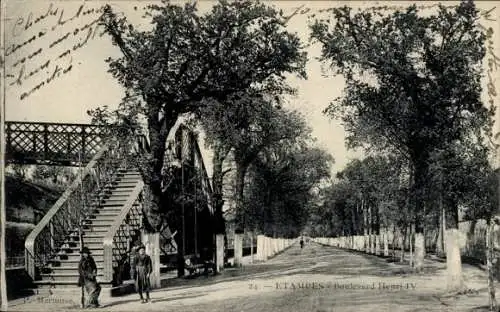 Ak Étampes Essonne, Boulevard Henri IV