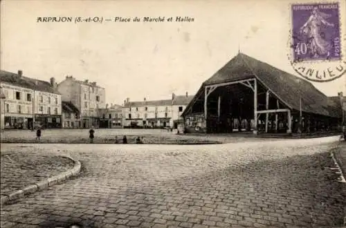 Ak Arpajon Essonne, Place du Marché et Halles