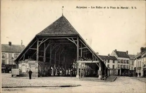 Ak Arpajon Essonne, Les Halles et la Place du Marché