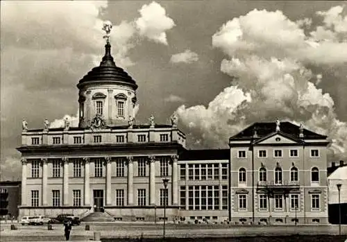 Ak Potsdam, Kulturhaus Hans Marchwitza, Vorderansicht