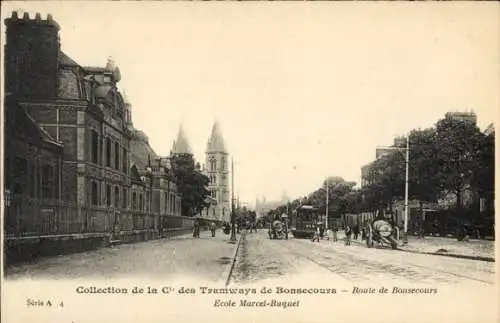 Ak Bon Secours Bonsecours Péruwelz Hennegau, Straße mit Tram, Schule, Bäume, historische Archi...