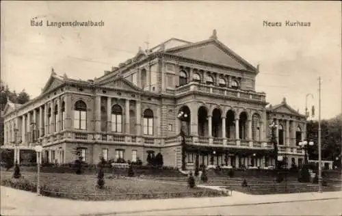 Ak Langenschwalbach Bad Schwalbach im Taunus, Neues Kurhaus, historische Architektur, elegante...