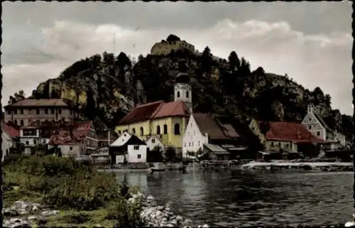 Ak München, Hofbräuhaus, Blick auf historische Gebäude, Fluss, Burg auf dem Hügel, Wolken am H...