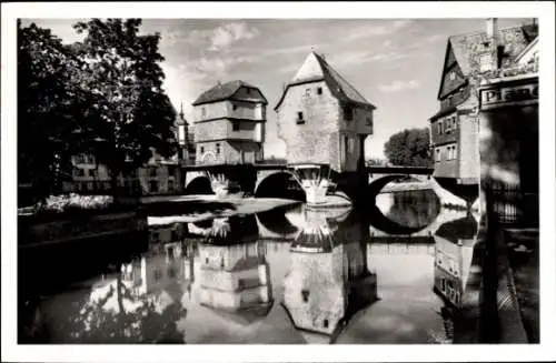 Ak Bad Kreuznach an der Nahe, Brückenhäuser, Spiegelung im Wasser, historisch, klare Sicht