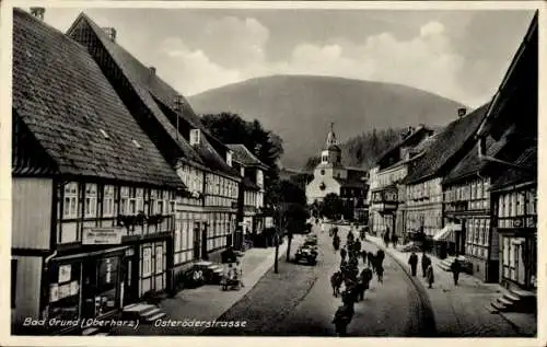 Ak Bad Grund im Harz, Osteröderstraße, Kirche, Berge, historische Gebäude