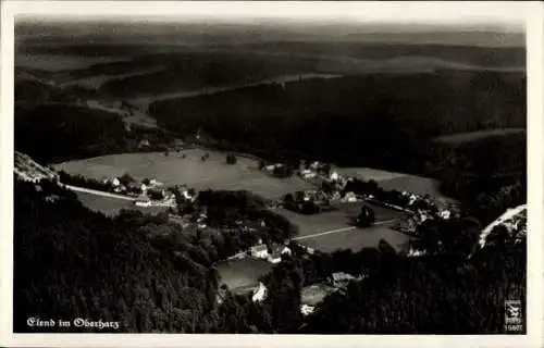 Ak Elend Oberharz am Brocken, Luftaufnahme von  bewaldete Umgebung,  schwarz-weiß