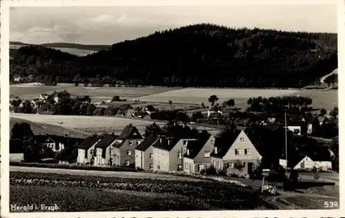 Ak Herold Thum im Erzgebirge Sachsen, Landschaft mit Häusern, Feldern, Hügeln, Wolken