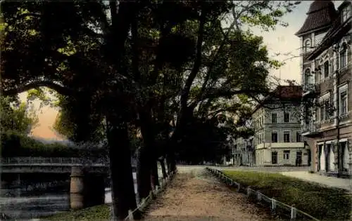 Ak Gussew Gumbinnen Ostpreußen, Stadtansicht, Promenade, Brücke