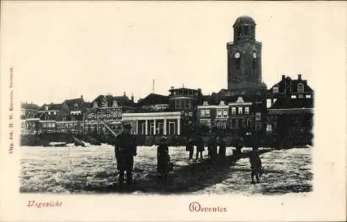 Ak Deventer Overijssel Niederlande, Eislandschaft, Uhrturm, Stadtansicht, Kinder, historische ...