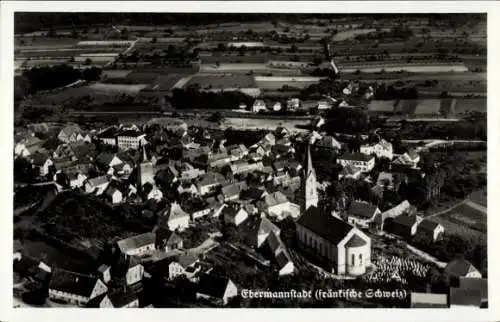 Ak Ebermannstadt in Oberfranken, Fliegeraufnahme, Kirche